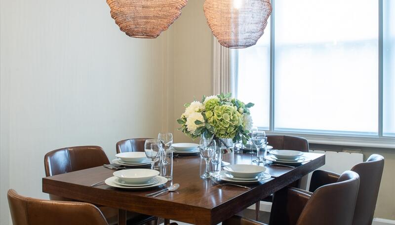 39 Hill Street, London, London